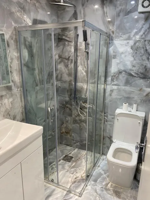 En-suite shower and toilet installation